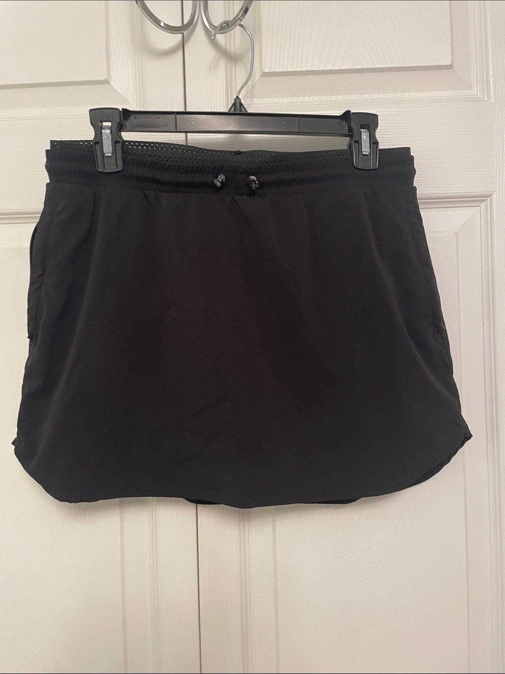 Member’s Mark Woven Trek Black Skort Medium Lightly Used